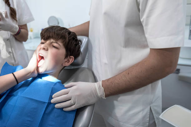 Best Dentist for Tooth Abscess  in Kewanee, IL